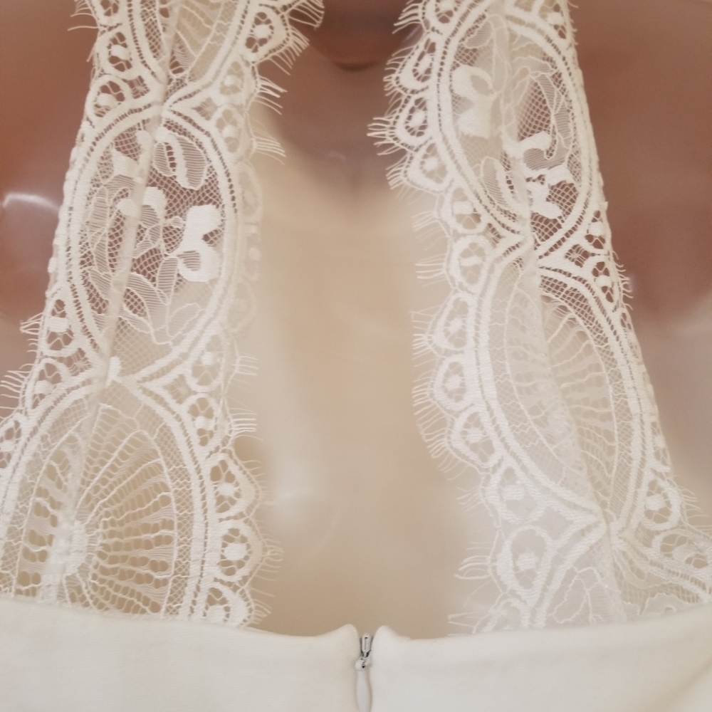 Lulu's Dress - Picture 4 of 7